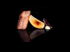-Noir. Dining in the Dark