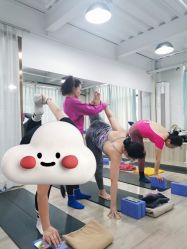 -亚太瑜伽普拉提学院