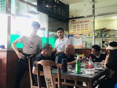 大堂-老爆肚满五香烧牛羊肉