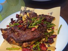 -川流不息·地道川菜·小龙虾(松东路店)