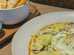 松露鸡蛋蘑菇披萨-nata&bica(松江大学城店)