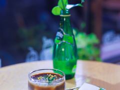 -ZING COFFEE 镜咖啡