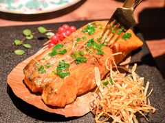 烟熏青鱼-海派悦庭·海胆烧麦·新融合菜(凯德广场店)