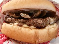 蘑菇牛肉汉堡-FATBURGER 特富客汉堡(外交公寓店)