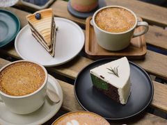 海盐焦糖蛋糕切件-转山咖啡(松柏社区店)