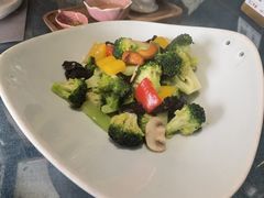 -野蔓果·山野菜(西湖景区·龙井茶田店)