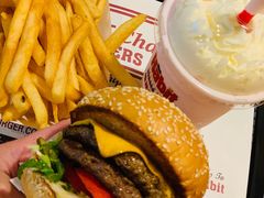 -The Habit Burger Grill 哈比特汉堡(复兴soho店)