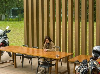 东莞咖啡|公园里的独栋玻璃咖啡馆风景很好太适合这个冬天