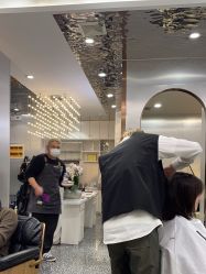 -Tloml salon