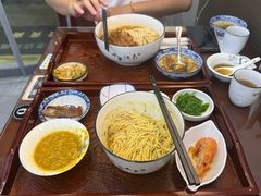 -百年老字号·观振兴蟹黄面·三虾面·苏式面(观前街富仁坊巷店)