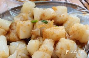 Braised Pork Intestine Rice Noodles