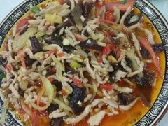 -乡土特色.冷锅鱼.牦牛肉汤锅