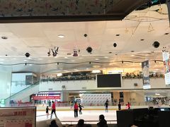 -冰纷万象滑冰场(沈阳万象城店)
