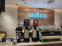 -LAVAZZA 拉瓦萨咖啡(北外滩来福士店)