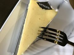 -UNI UNI(环亚凯瑟琳店)