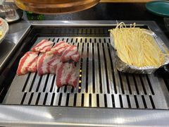 -臻牛烤肉