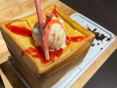 面包诱惑-大话小腰(鸟巢店)