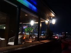 -悦吧·360°全景天台酒吧(象山店)