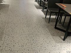 大堂-向外鱼乐·土菜·虹鳟鱼