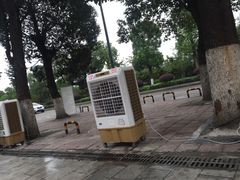 -去吃小龙虾·江湖菜·烧烤(南滨路店)