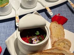 -弦月窗LUNETTE BY AMANDA(复兴路店)