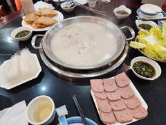 -老来福·非遗酸汤兔(凯旋路店)