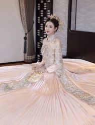 -曼青婚纱礼服馆
