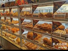 -85度C(生甜甜圈研究工坊·上海平凉店)