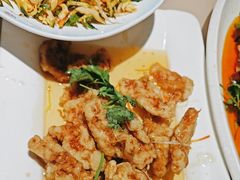 -老码头黑皮肘子锅包肉(赣水路店)