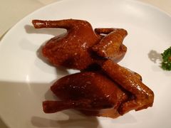 玻璃脆皮乳鸽-利苑酒家(金宝店)