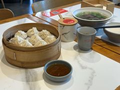 -馋三尺蟹粉小笼(人民广场店)