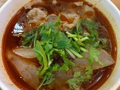生烫牛肉粉-江三王记牛杂馆(总店)