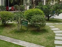 -东豪园林海鲜酒家(南港路辅路店)