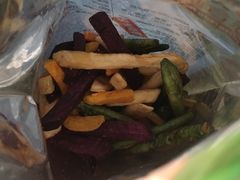 -名创优品(北京新中关购物中心地铁层店)