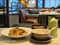 -港丽餐厅(高德置地店)