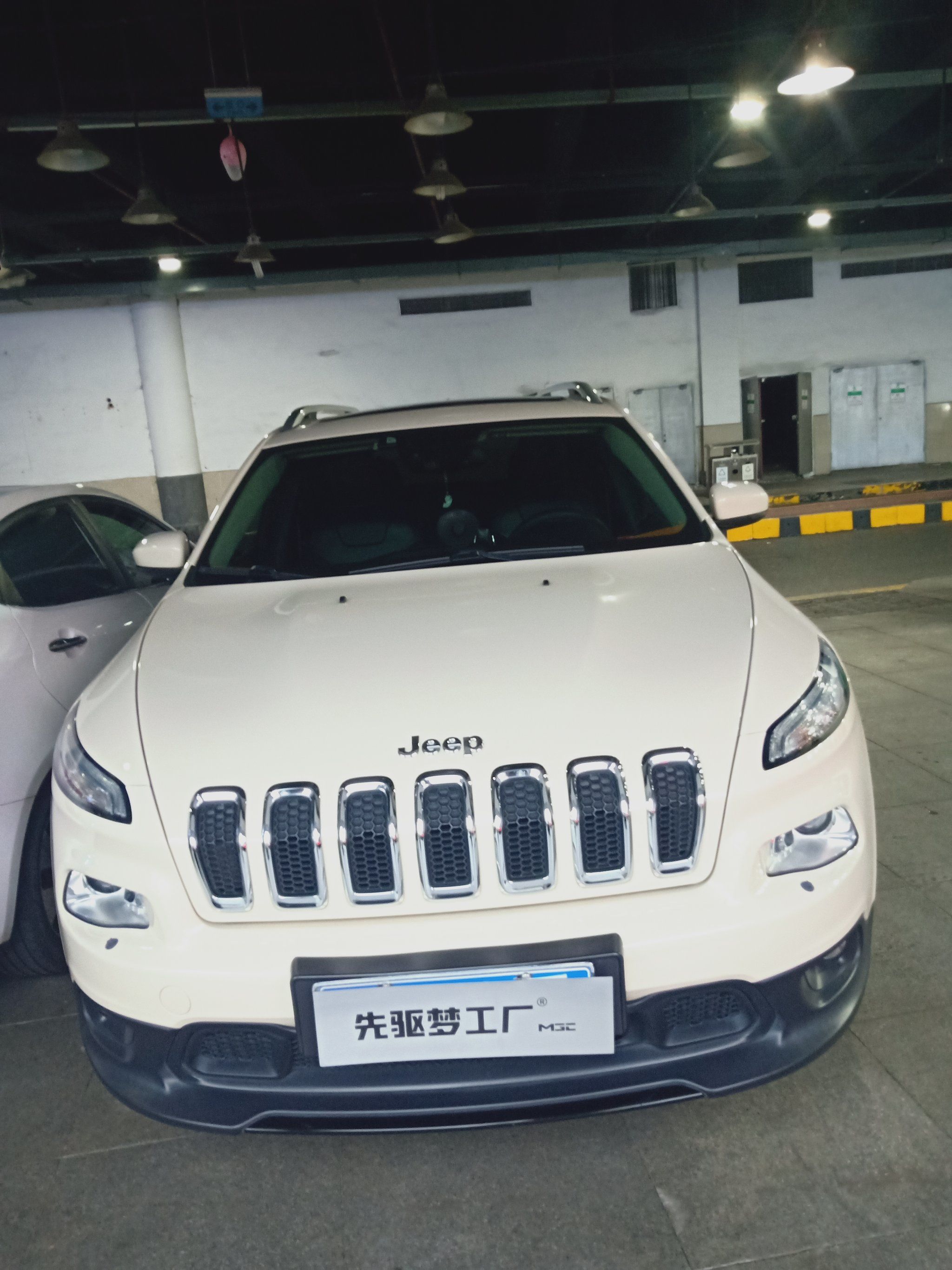 jeep自由光改色亮撒哈拉黄,永不过时的高级颜色