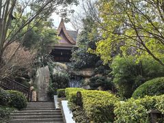 -七彩云南古滇温泉山庄