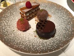 巧克力熔岩蛋糕-弗兰克牛排西餐厅Ribone steak house(柠檬花园店)