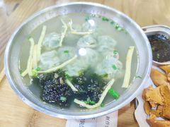 荠菜鲜肉小馄饨-阿金大白·上海菜馆(新天地店)
