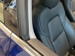 -TESLA 特斯拉(上海太古汇体验店)