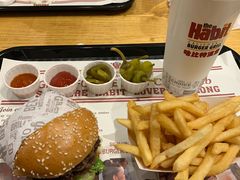 -The Habit Burger Grill 哈比特汉堡(爱琴海店)