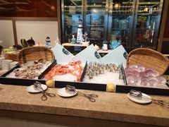 -大中华希尔顿酒店-念自助餐·嗨啤·小龙虾