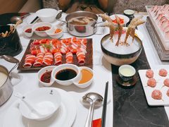 -红鼎豆捞·非遗鲍皇汤火锅(宝丰路店)