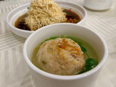 蟹粉狮子头-怡园饭店-餐厅(四望亭店)