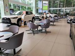 -上海和裕一汽丰田4S店(七宝店)