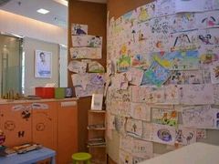 -瑞尔齿科(上海长风大悦城店)