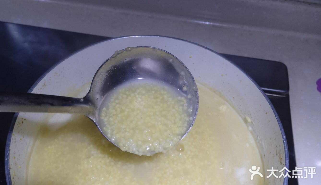 养胃健脾易消化的小米南瓜粥 让胃舒畅起来