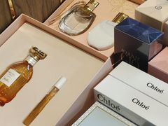 -广州周大福金融中心