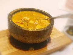 石锅蟹黄豆腐-南湖春色海鲜食府(中兴街店)