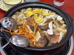 -菌之家·专业纯野生菌火锅·特色炒菌